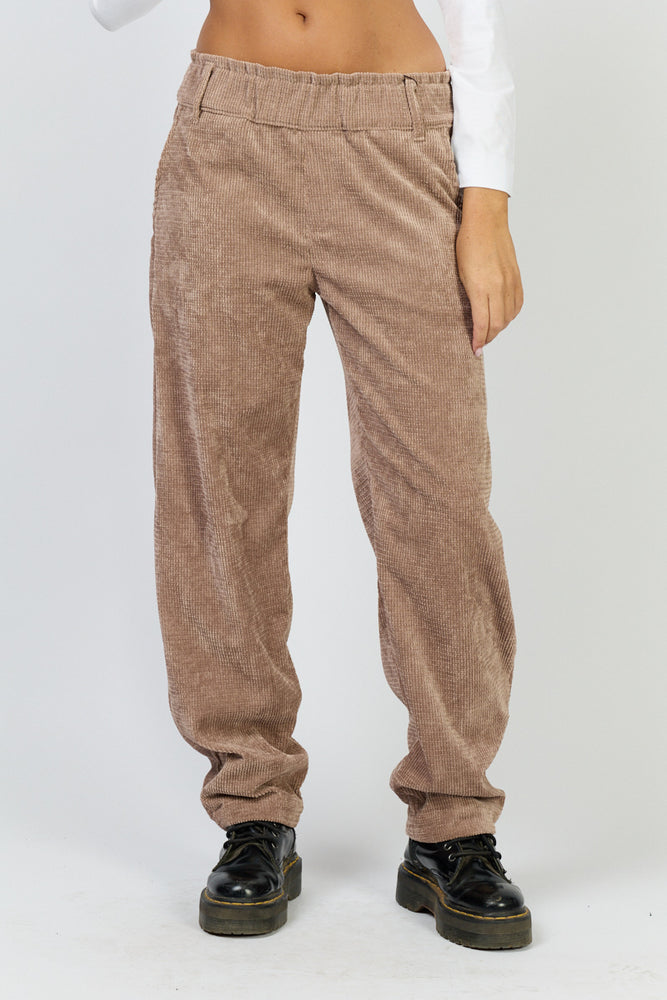 
                      
                        מכנסי אקליפטוס גלים
                      
                    