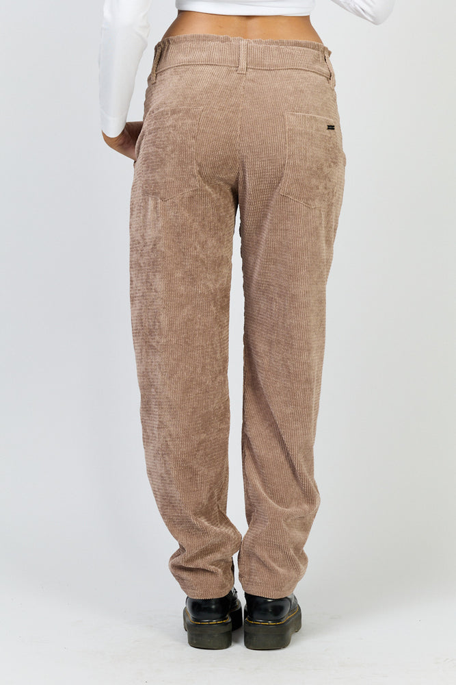 
                      
                        מכנסי אקליפטוס גלים
                      
                    