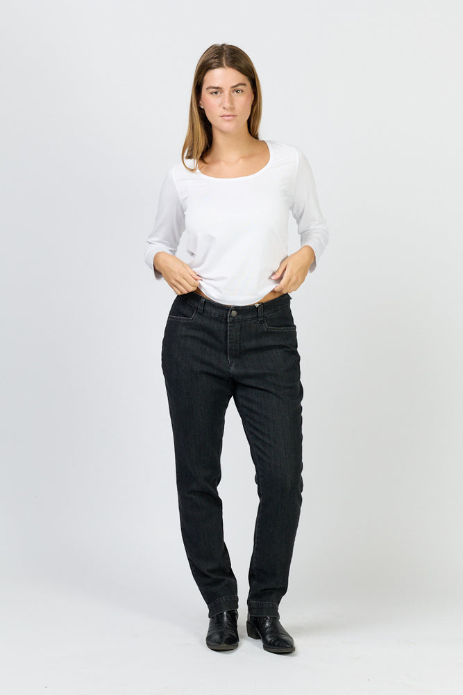 
                      
                        מכנסי חפת ג' 49
                      
                    