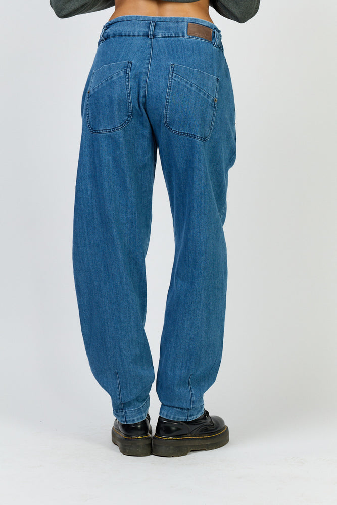 
                      
                        מכנסי נוח לי ג' 49
                      
                    