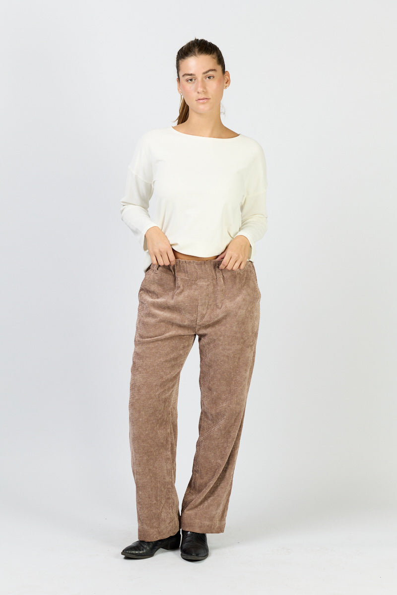 מכנסי טיילת גלים