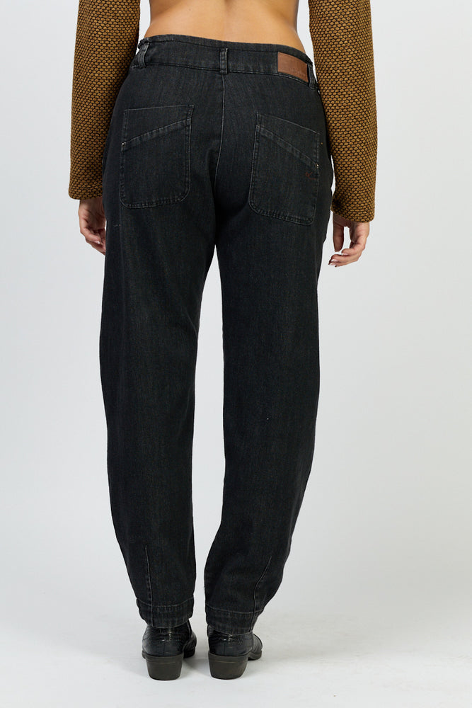 
                      
                        מכנסי נוח לי ג' 49
                      
                    