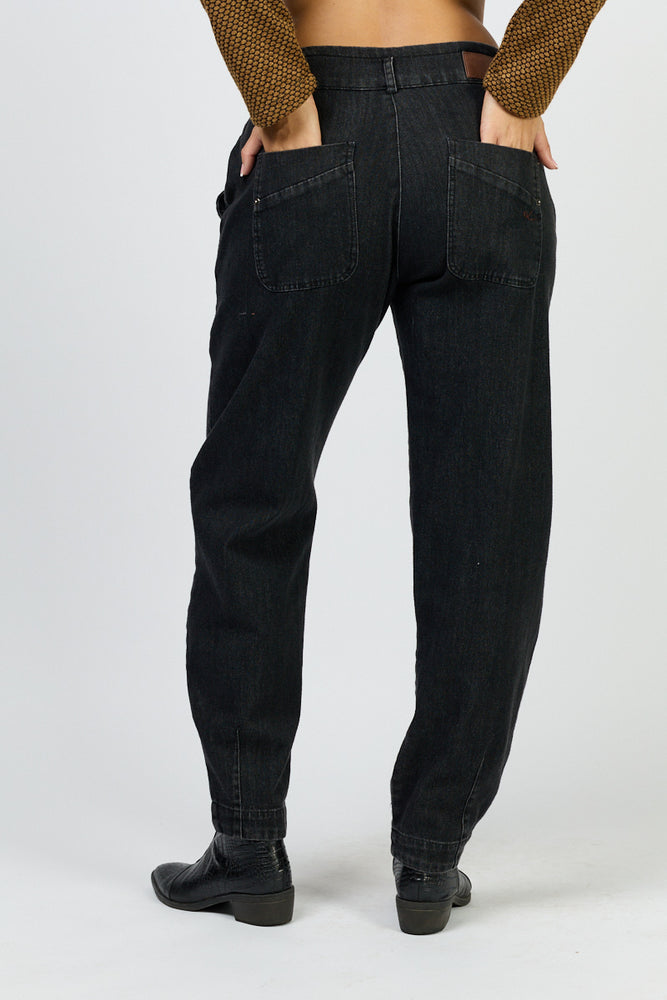 
                      
                        מכנסי נוח לי ג' 49
                      
                    