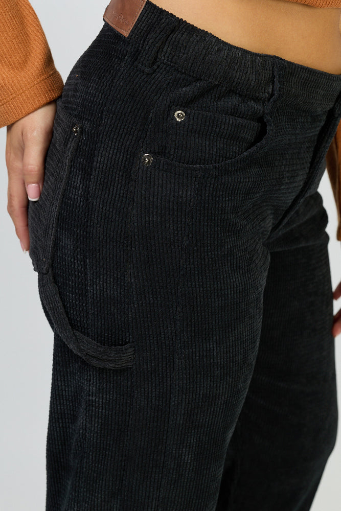 
                      
                        מכנסי רעיון גלים
                      
                    