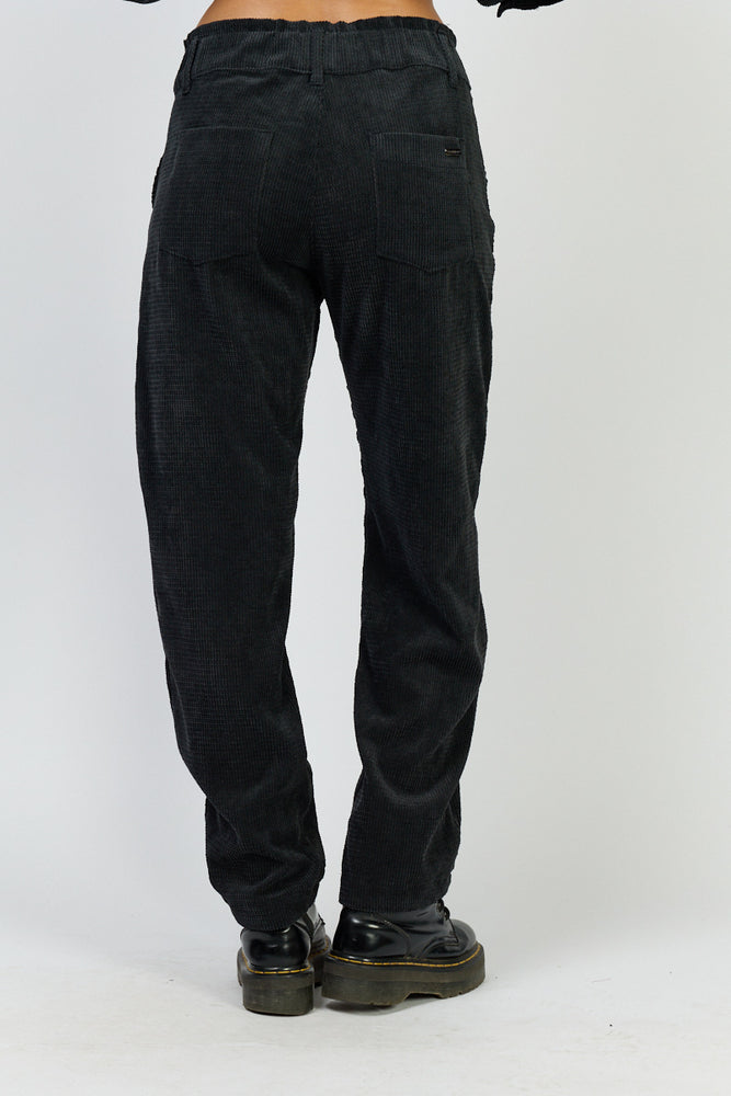 
                      
                        מכנסי אקליפטוס גלים
                      
                    