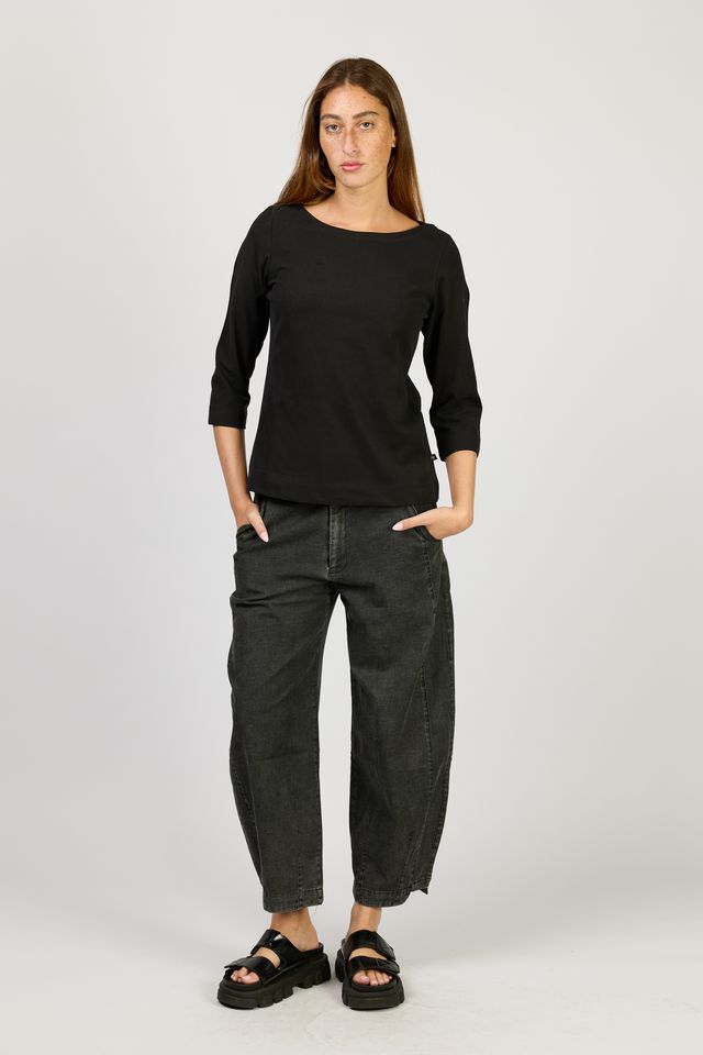 מכנסי פרח ג'ינס